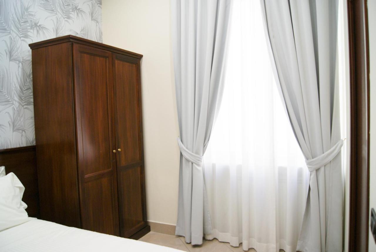 Monti 66 Hotel Rome Bagian luar foto