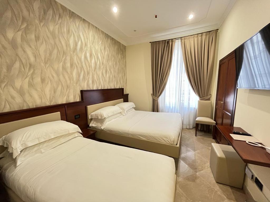 Monti 66 Hotel Rome Bagian luar foto