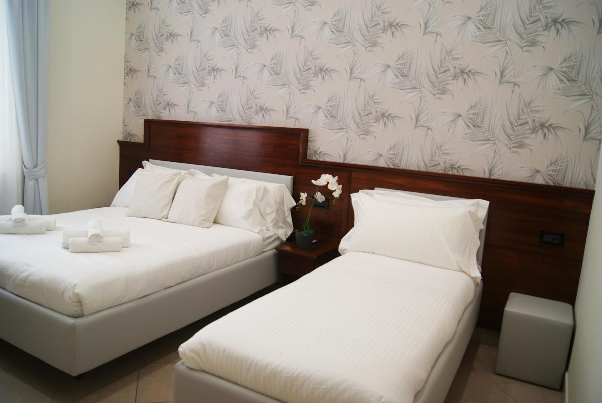 Monti 66 Hotel Rome Bagian luar foto